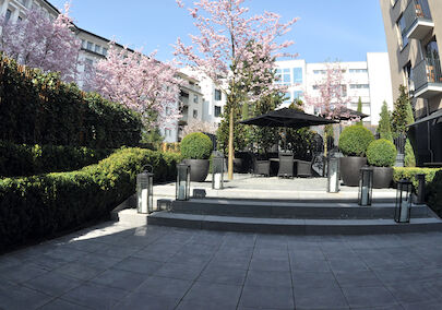 The George Hotel Hamburg exterior view English Garden 09 Exterior view of The George Garden before renovation